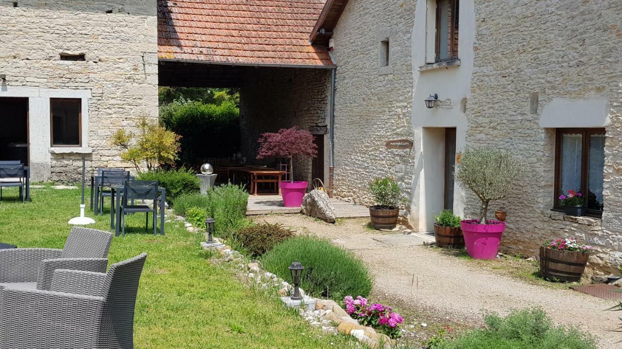 Auberge Du Vernay Charette  ภายนอก รูปภาพ